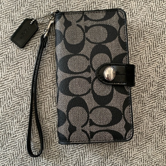 Coach Wallet - Picture 2 of 14